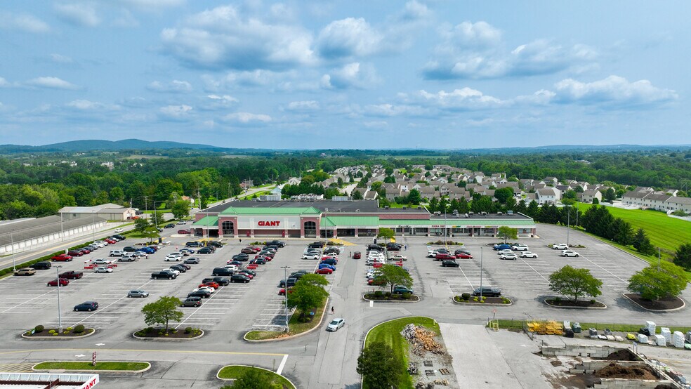 2130-2152 Palomino Rd, Dover, PA for lease - Building Photo - Image 1 of 1