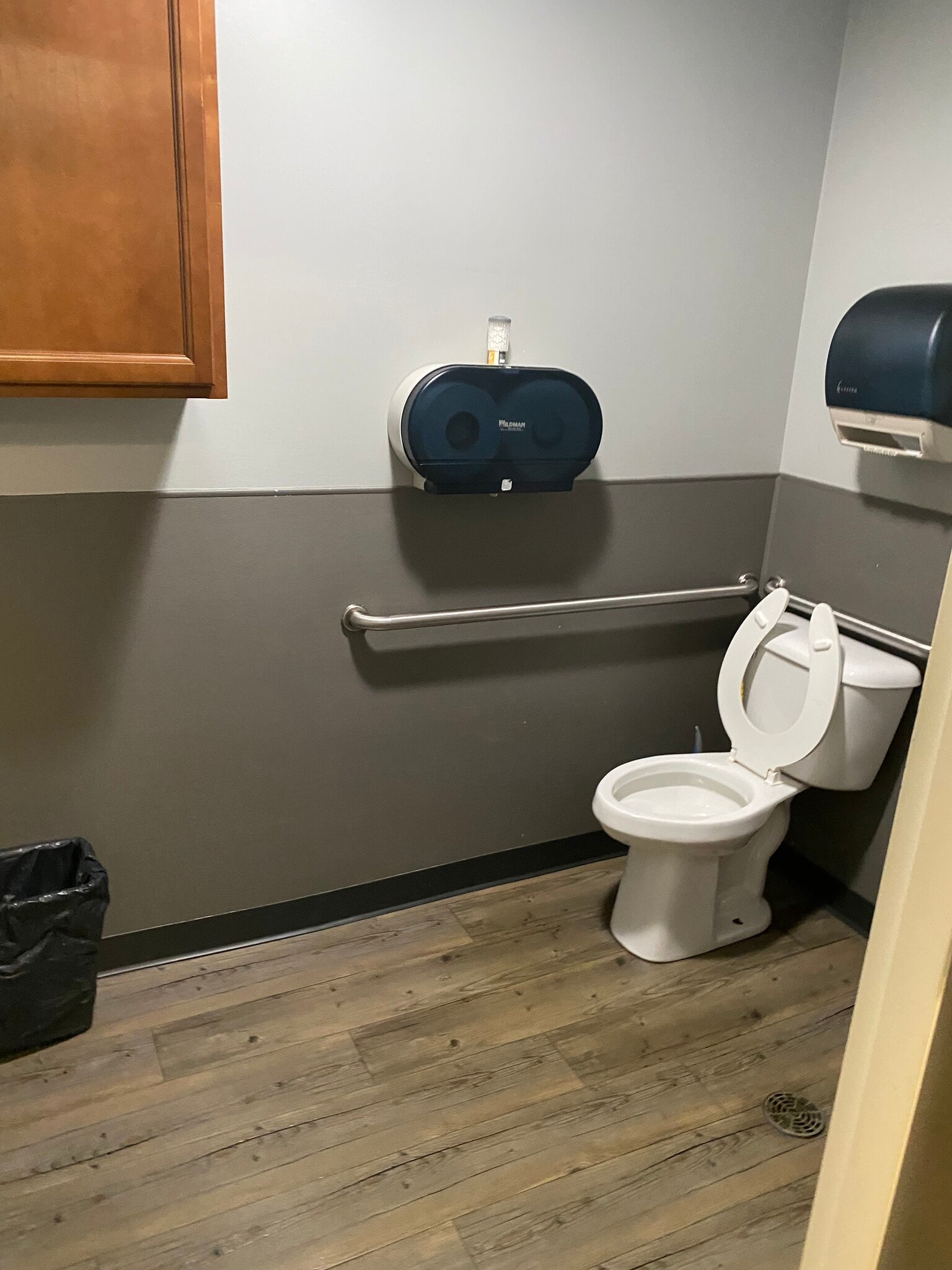 1806-1808 N Coliseum Blvd, Fort Wayne, IN à louer Photo intérieure- Image 1 de 12