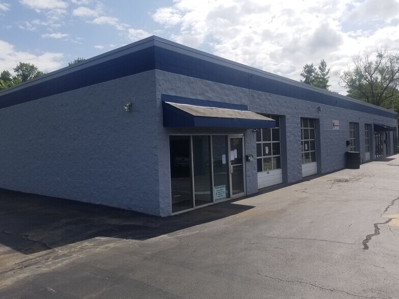 7525 Industrial Rd, Florence, KY à louer - Photo du bâtiment - Image 3 de 8