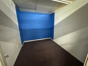 4621 Shrank Dr, Independence, MO for lease Interior Photo- Image 1 of 1
