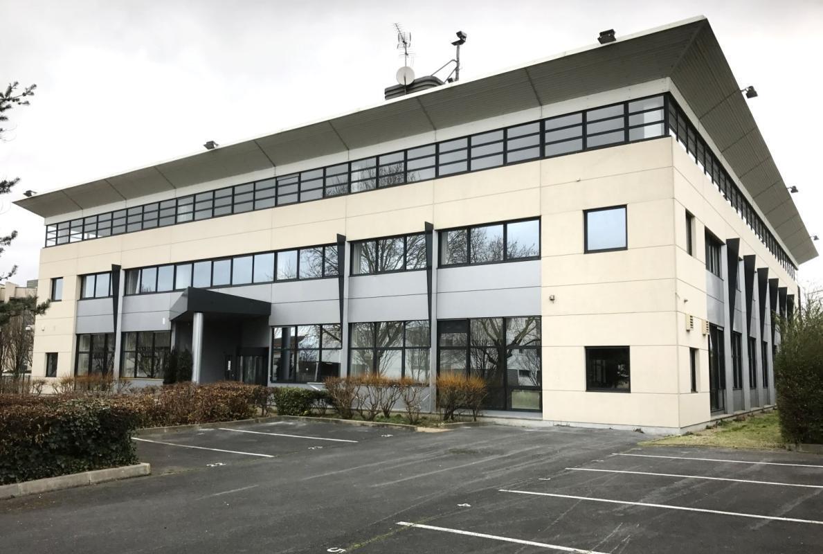 1-3 Allée Des Pierres Mayettes, Gennevilliers for lease Building Photo- Image 1 of 7