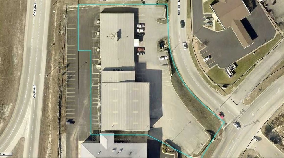 135 S Town Blvd, Hollister, MO à vendre - Photo du bâtiment - Image 2 de 9