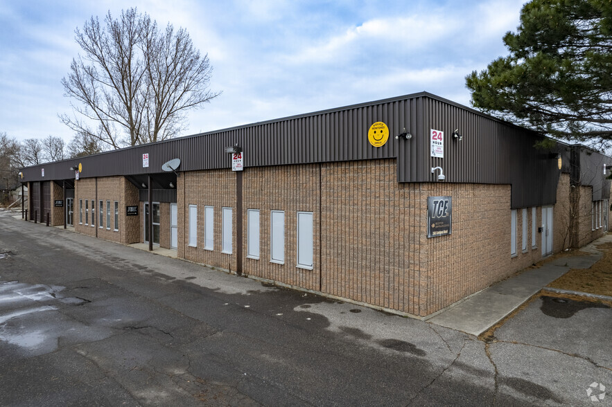 240 Cordova Rd, Oshawa, ON à vendre - Photo du b timent - Image 1 de 1