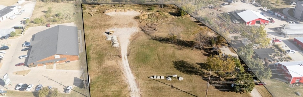 1534 Blairs Ferry Rd, Marion, IA à vendre - Photo du bâtiment - Image 2 de 2