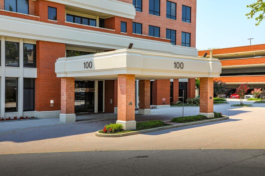 100 Painters Mill Rd, Owings Mills, MD à louer - Photo du bâtiment - Image 2 de 22