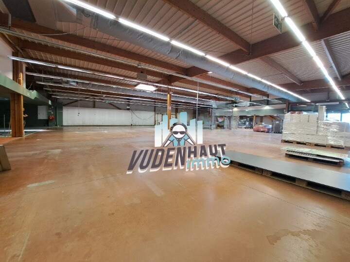 Retail in Portet-sur-Garonne for lease - Interior Photo - Image 3 of 9