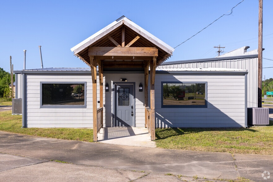 930 Highway 59 Loop N, Livingston, TX for sale - Interior Photo - Image 3 of 15