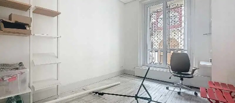 Retail in Paris for sale - Interior Photo - Image 3 of 4