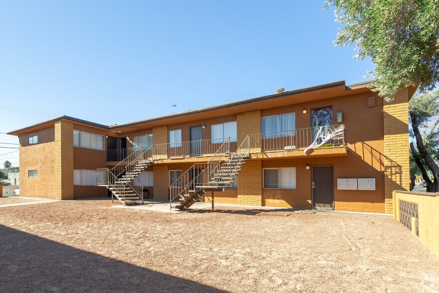 1107 E Desert Inn Rd, Las Vegas, NV for sale - Building Photo - Image 2 of 3