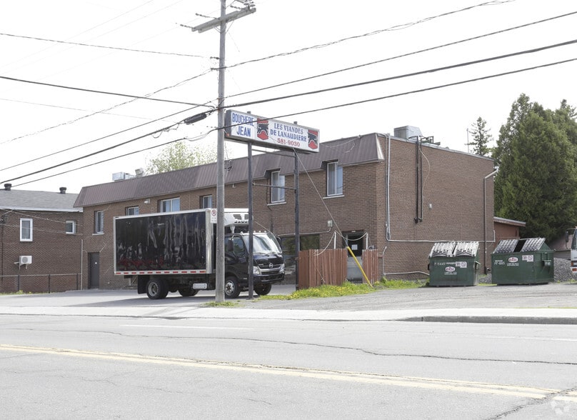 844 Rue Notre-Dame, Repentigny, QC for sale - Primary Photo - Image 1 of 2