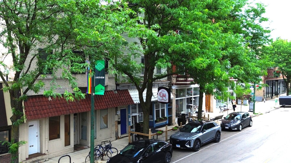2965 N Lincoln Ave, Chicago, IL à vendre - Photo du bâtiment - Image 2 de 37