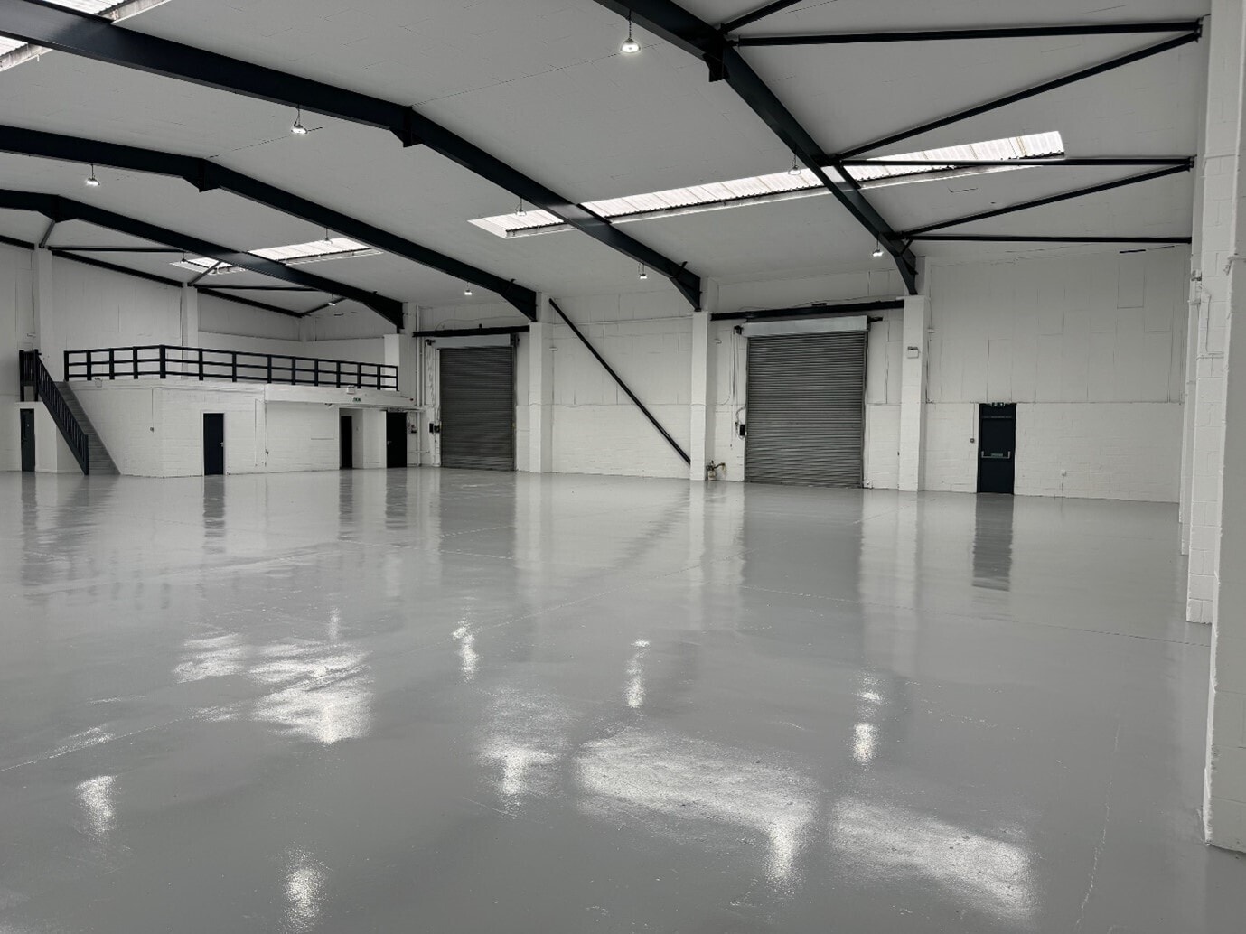 Severnside Trading Estate, Manchester for lease Interior Photo- Image 1 of 9