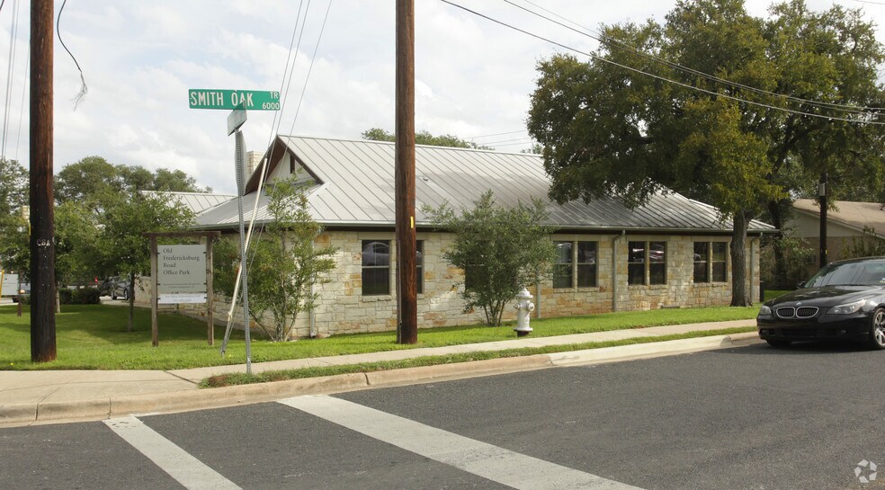 5901 Old Fredericksburg Rd, Austin, TX à louer - Photo du bâtiment - Image 2 de 19