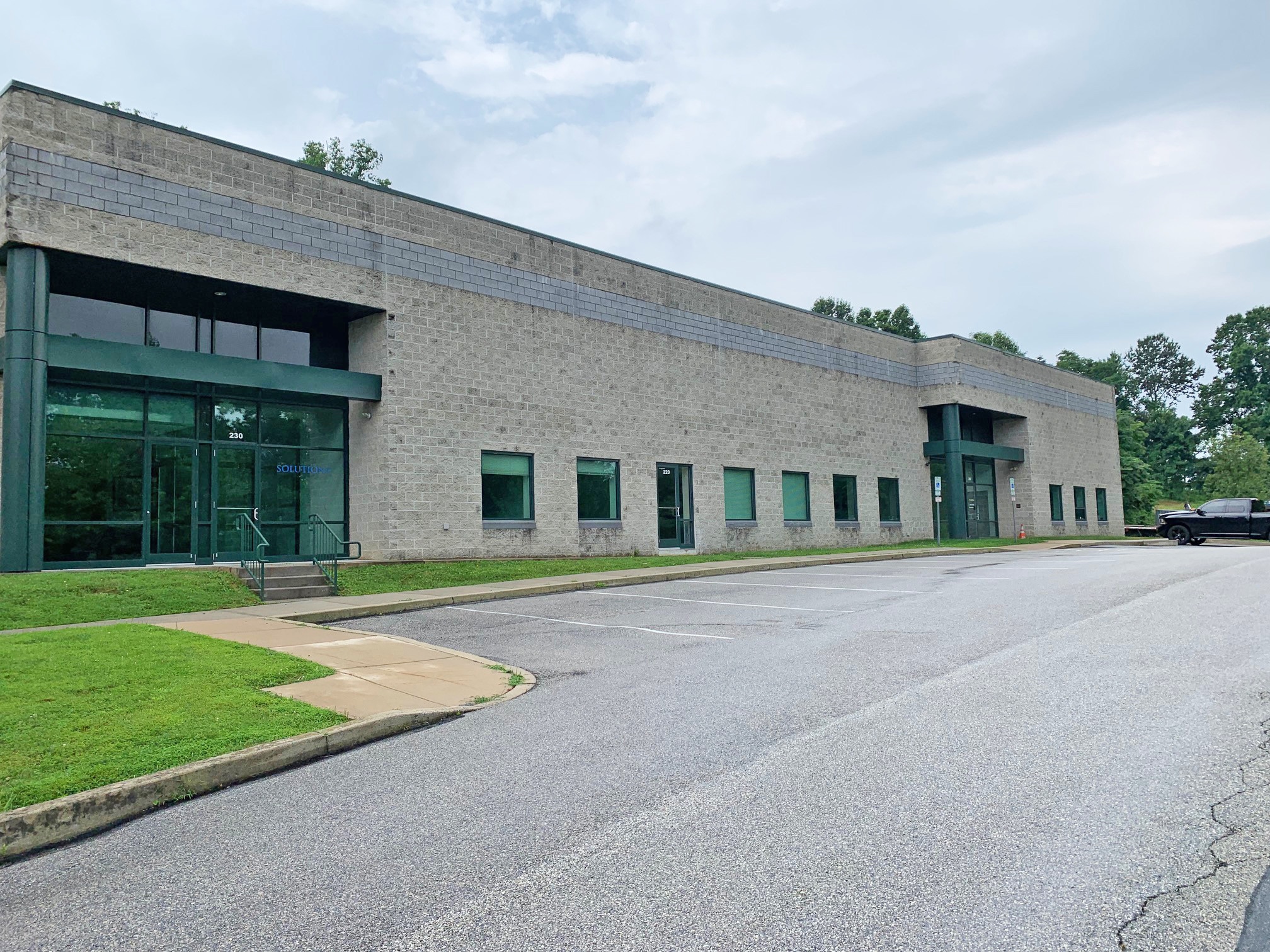 230 Three Tun Rd, Malvern, PA for lease Primary Photo- Image 1 of 20