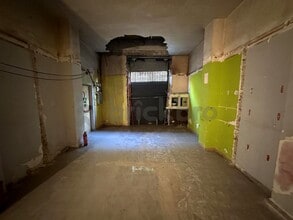 Retail in Barcelona, Barcelona for lease Interior Photo- Image 2 of 13