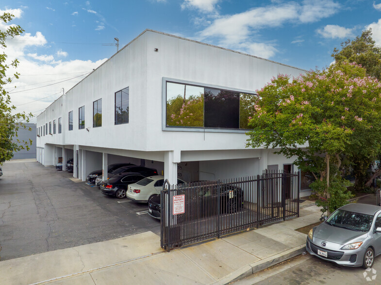 502 S Verdugo Dr, Burbank, CA for lease - Building Photo - Image 2 of 10