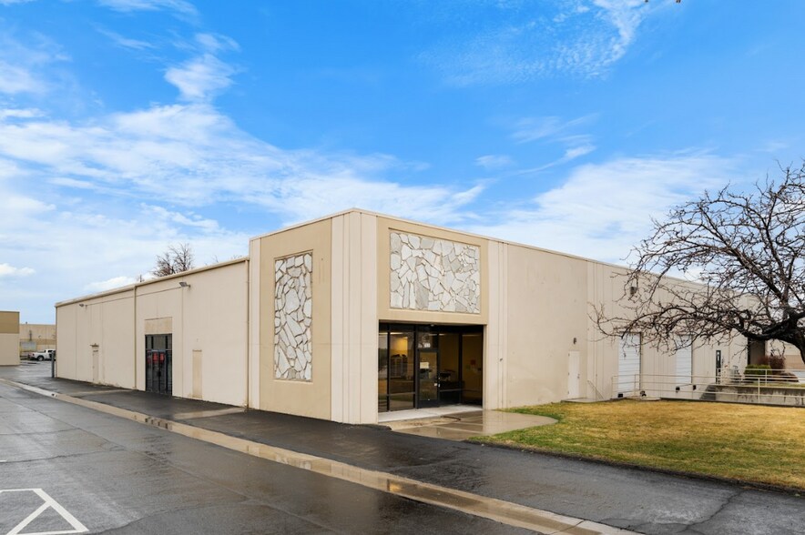 610 E Glendale Ave, Sparks, NV à louer - Photo du bâtiment - Image 1 de 11