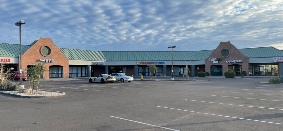 6666 W Peoria Ave, Glendale, AZ à louer - Photo du bâtiment - Image 3 de 11