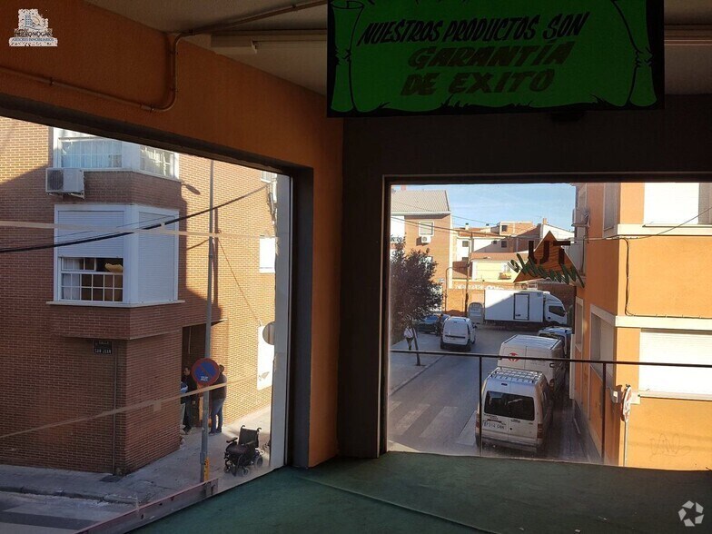 Commerce de détail dans Mejorada del Campo, Madrid à vendre - Photo du bâtiment - Image 3 de 15