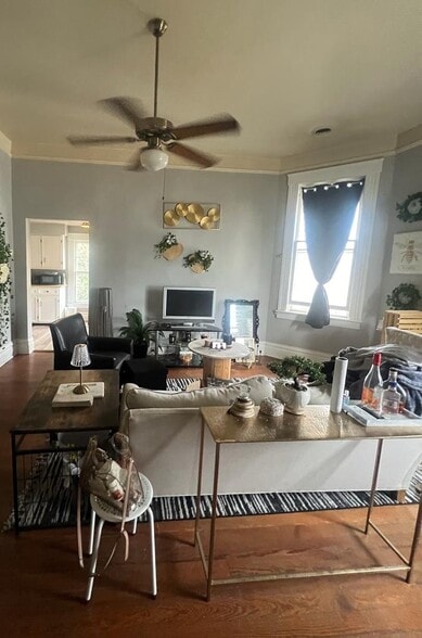 157 Cambridge Ave E, Greenwood, SC for sale - Building Photo - Image 2 of 8