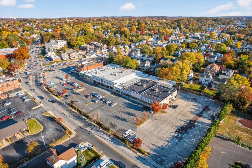 4206 Belair Rd, Baltimore, MD à louer - Photo du bâtiment - Image 3 de 9