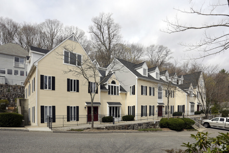 23 Hubbard Rd, Wilton, CT for lease - Building Photo - Image 1 of 18