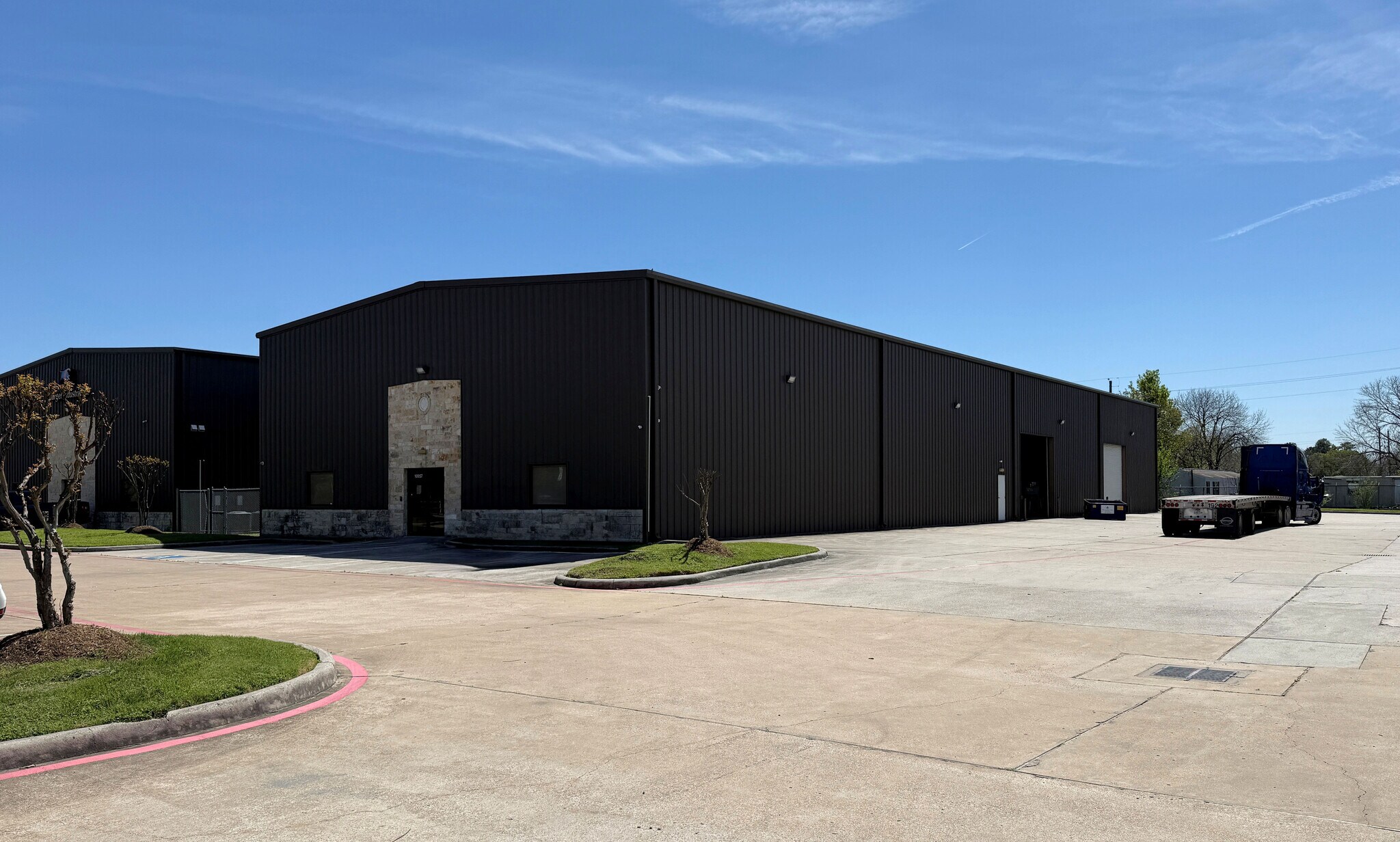 10187 Windfern Rd, Houston, TX à louer Photo du bâtiment- Image 1 de 4
