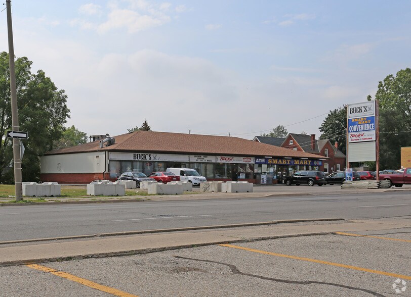 541 Colborne St, Brantford, ON à vendre - Photo principale - Image 1 de 1