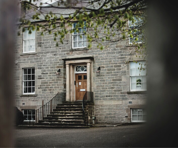 South St, Elgin à louer - Photo du bâtiment - Image 2 de 4