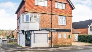 Plus de détails pour Camelsdale Rd, Haslemere - Commerce de détail à vendre