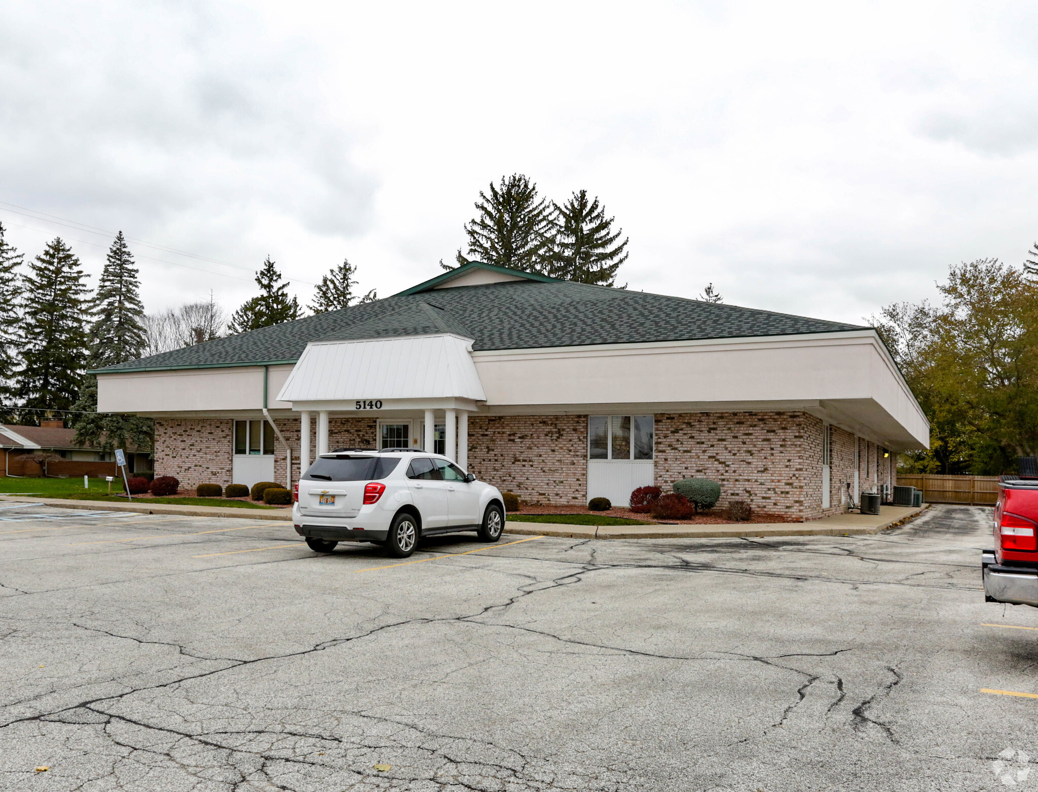 5140 State St, Saginaw, MI for lease Primary Photo- Image 1 of 18