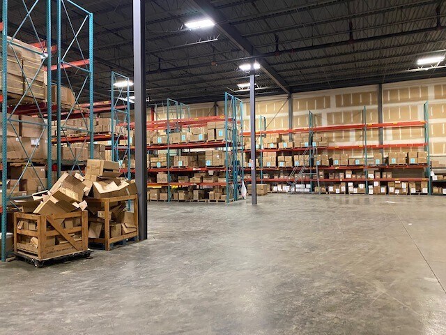 120-122 Shawmut Rd, Canton, MA à louer - Photo intérieure - Image 2 de 10