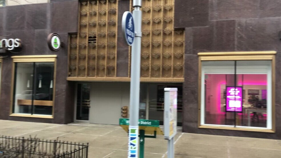 2 N Meridian St, Indianapolis, IN à vendre - Vidéo sur l’inscription commerciale - Image 2 de 21