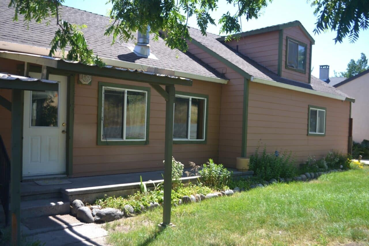 24777 Long St, Fall River Mills, CA for sale Primary Photo- Image 1 of 19