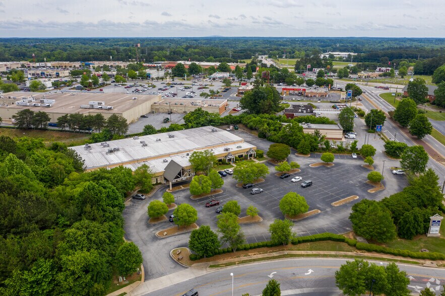 7130 Mount Zion Blvd, Jonesboro, GA à louer - Photo du bâtiment - Image 3 de 5