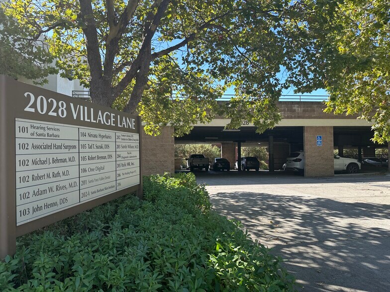 2028 Village Ln, Solvang, CA à louer - Photo du bâtiment - Image 2 de 25