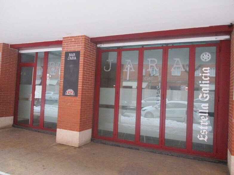 Commerce de détail dans Valladolid à vendre - Photo du bâtiment - Image 1 de 25
