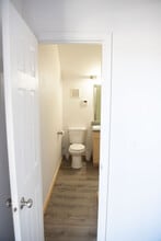 105 S Main St, Coupeville, WA for lease Interior Photo- Image 2 of 9