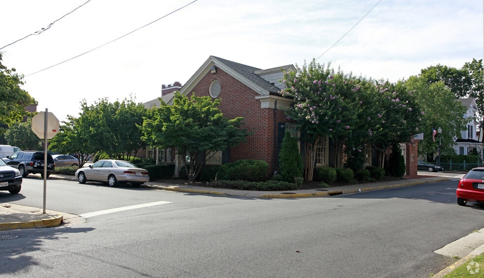 9104 Church St, Manassas, VA for lease - Building Photo - Image 2 of 2