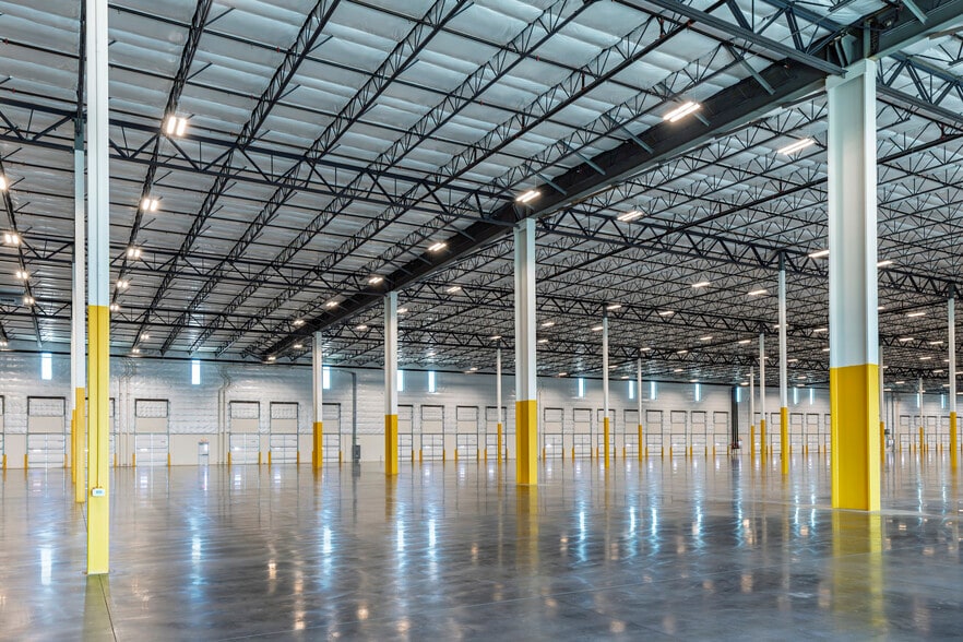 6550 W Orangewood Ave, Glendale, AZ for lease - Interior Photo - Image 3 of 18