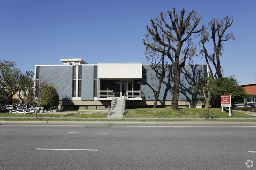 3475 Torrance Blvd, Torrance, CA for lease - Building Photo - Image 3 of 10