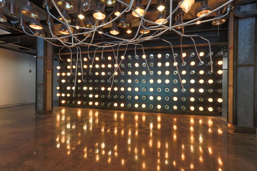 10 County Center Rd, White Plains, NY à louer - Hall d’entrée - Image 3 de 7