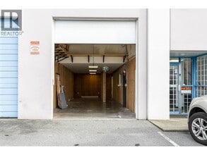 1952 Kingsway Ave, Port Coquitlam, BC à louer Photo intérieure- Image 1 de 10