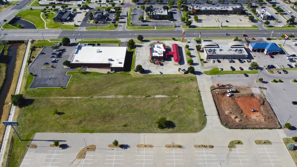 Royal Rock Retail Land Development portfolio of 4 properties for sale on LoopNet.ca - Building Photo - Image 3 of 8