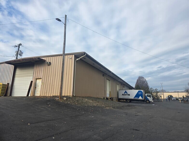 3356 Highway 51 N, Fort Mill, SC à louer - Photo du bâtiment - Image 3 de 6