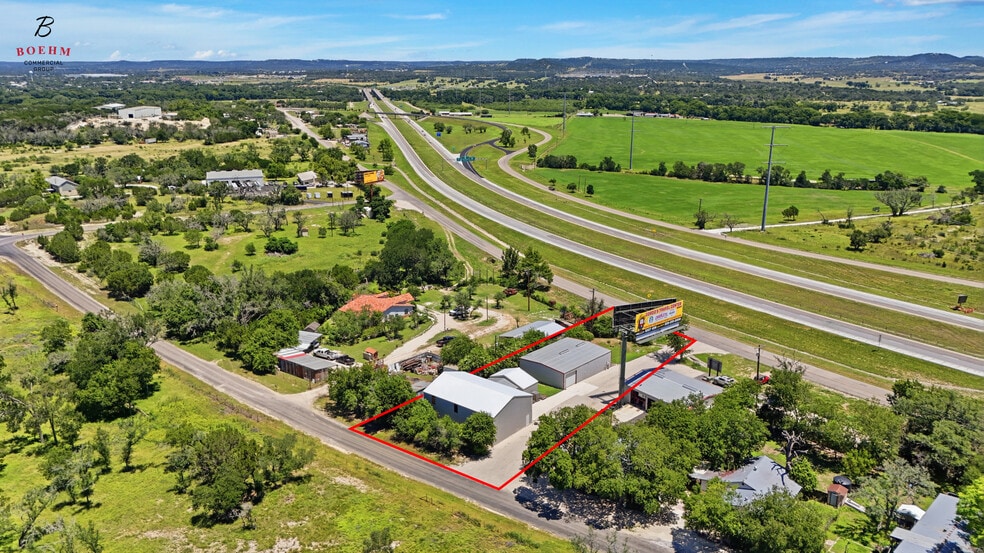 38 FM 289, Comfort, TX à louer - Photo du bâtiment - Image 2 de 17