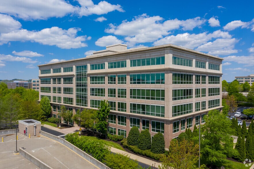 725 Cool Springs Blvd, Franklin, TN à louer - Photo du bâtiment - Image 2 de 6