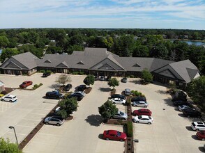 2918 Crossing Ct, Champaign, IL à louer Photo du bâtiment- Image 1 de 1