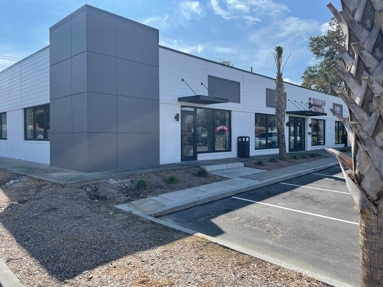 Dorchester Rd, Charleston, SC à louer - Photo du bâtiment - Image 3 de 28