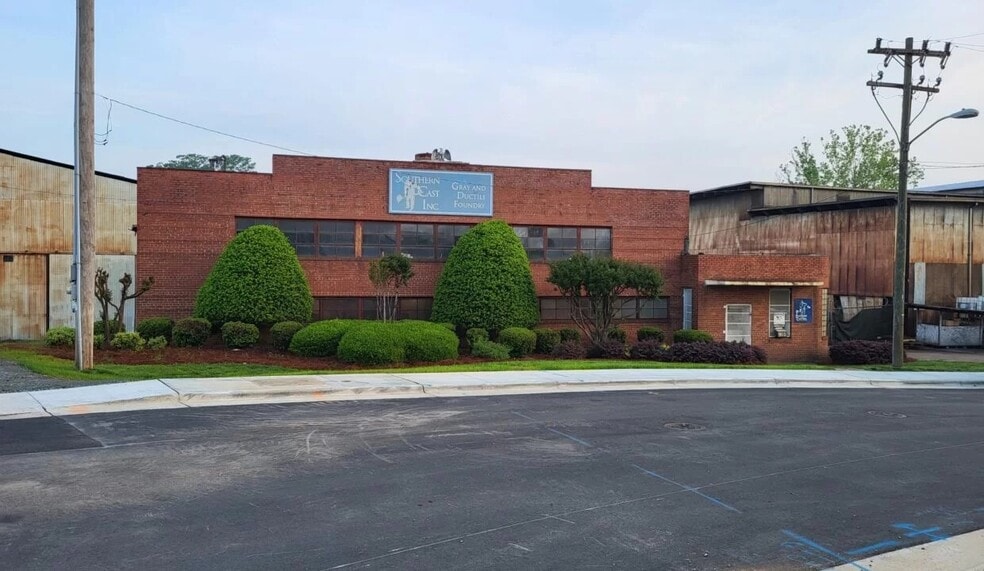 901 N Church St, Charlotte, NC à vendre - Photo du bâtiment - Image 2 de 17